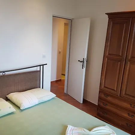 Mirela * Gradac (Split-Dalmatia)