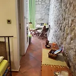 Mirela * Gradac (Split-Dalmatia)