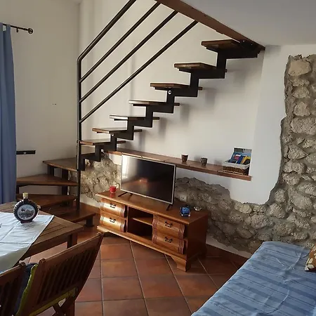 Apartment Mirela *